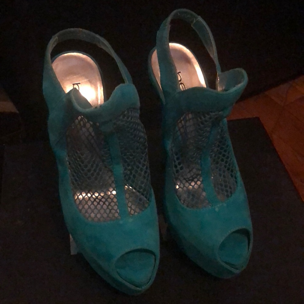 bebe heels - Picture 2 of 6
